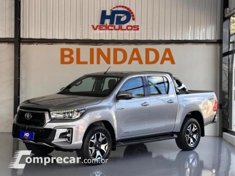 Toyota HILUX CDSRXA4FD 4 portas