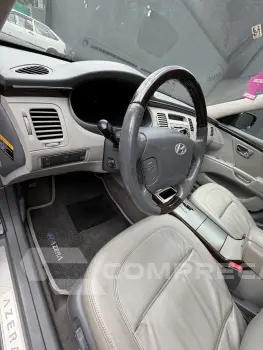 AZERA 3.3 MPFI GLS Sedan V6 24V