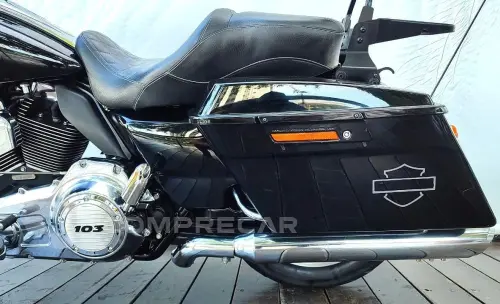 HARLEY-DAVIDSON STREET GLIDE