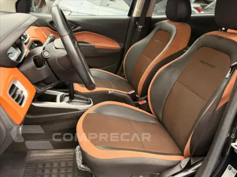 ONIX 1.4 MPFI ACTIV 8V FLEX 4P AUTOMÁTICO