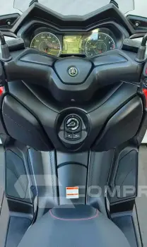 YAMAHA XMAX ABS