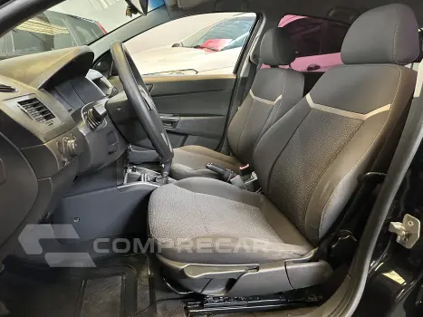 VECTRA 2.0 MPFI Expression 8V
