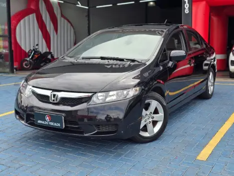 Honda Civic Sedan LXS 1.8/1.8 Flex 16V Mec. 4p 4 portas