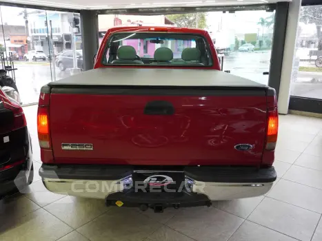 F-250 3.9 XLT 4X2 CS DIESEL 2P MANUAL
