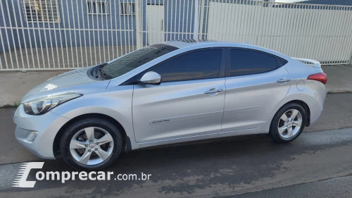 Hyundai ELANTRA 2.0 16V 4 portas