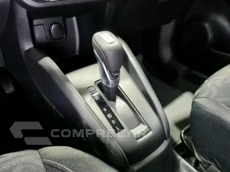 KICKS PLAY SENSE 1.6 16V FLEX AUT.