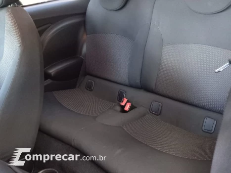 One 1.6 16V Gasolina 2P Automático