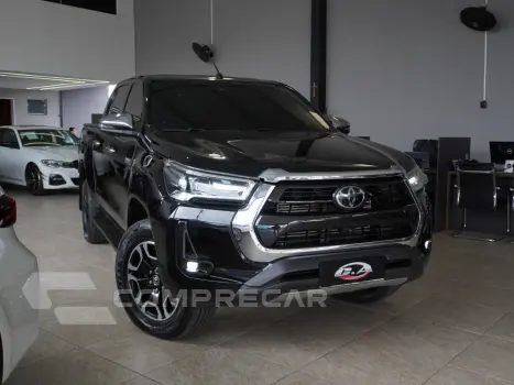 HILUX 2.8 D-4D TURBO DIESEL CD SRX 4X4 AUTOMÁTICO