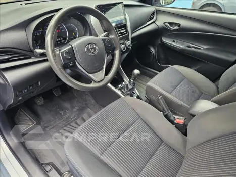 YARIS 1.3 16V FLEX XL MANUAL