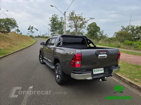 HILUX 2.8 SRX 4X4 CD 16V DIESEL 4P AUTOMÁTICO