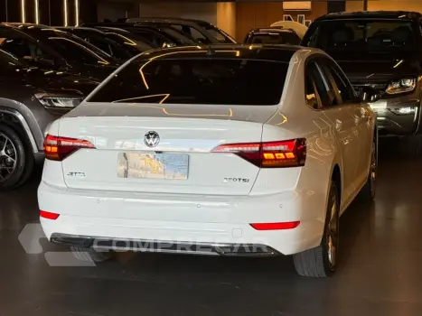 JETTA 1.4 250 TSI TOTAL FLEX R-LINE TIPTRONIC