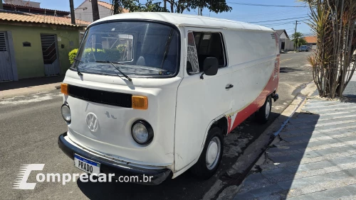 Volkswagen KOMBI 1.6 Furgao 8V 4 portas