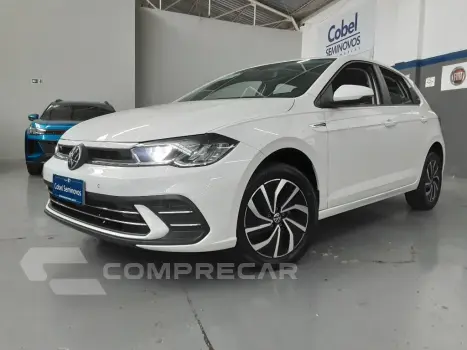 Volkswagen POLO POLO 1.0 TSI FLEX 12V 5P 4 portas
