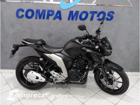 Yamaha FZ25 FAZER ABS - Street