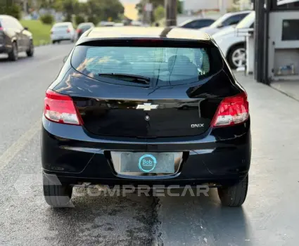 ONIX HATCH LS 1.0 8V FlexPower 5p Mec.