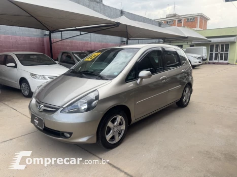 Fit 1.4 16V 4P LX FLEX