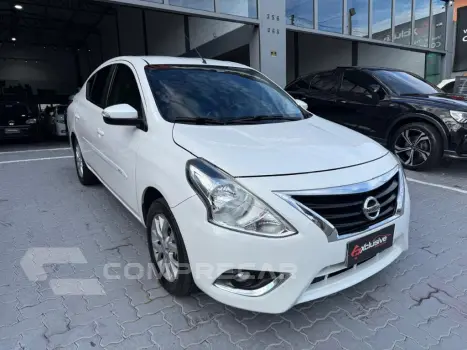 NISSAN VERSA SV 1.6 16V FlexStart 4p Aut. 4 portas