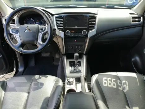 TRITON 2.4 Biturbo CD Hpe-s 4X4