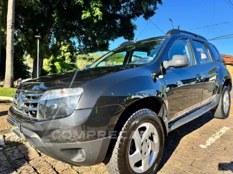 Renault DUSTER Expression 1.6 Hi-Flex 16V Mec. 4 portas