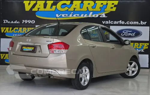 CITY 1.5 LX Sedan 16V