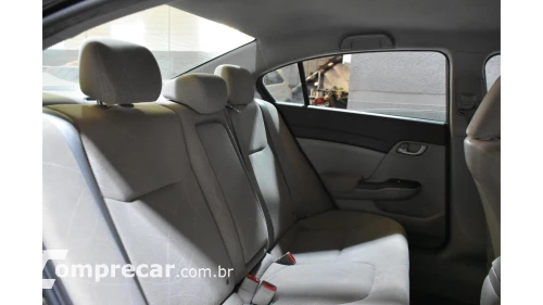 CIVIC - 1.8 LXS 16V 4P AUTOMÁTICO