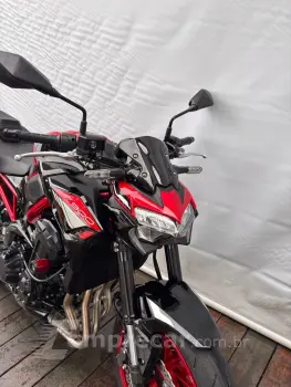 KAWASAKI Z900