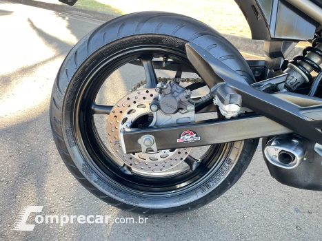 XJ6 N