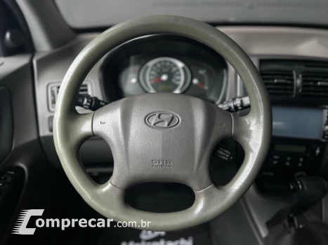TUCSON 2.0 MPFI GLS 16V 143CV 2WD GASOLINA 4P AUTOMÁTICO