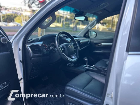 Hilux 2.8 D-4D Turbo Diesel Cd Srx 4X4 Automático