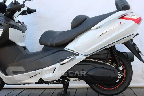 DAFRA MAXSYM 400i