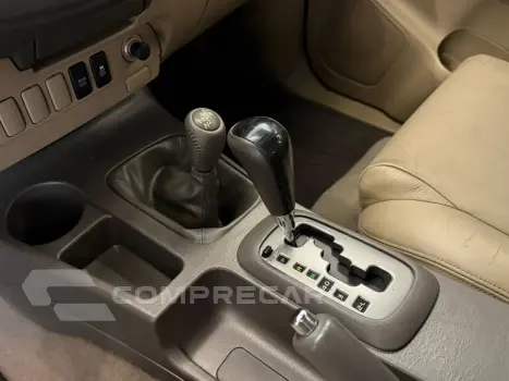 HILUX SW4 3.0 SRV 4X4 7 LUGARES 16V TURBO INTERCOOLER DIESEL