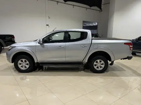 L200 TRITON 2.4 16V Turbo GLS CD 4X4