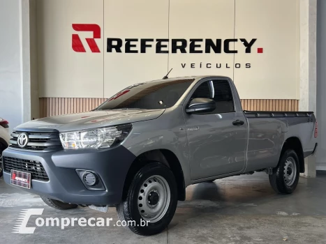 Toyota HILUX 2.8 D-4D TURBO DIESEL CS 4X4 MANUAL 2 portas