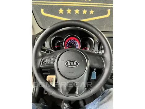 CERATO 1.6 E.213 SEDAN 16V GASOLINA 4P MANUAL