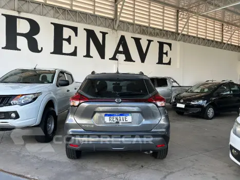 KICKS Active 1.6 16V Flex Aut.