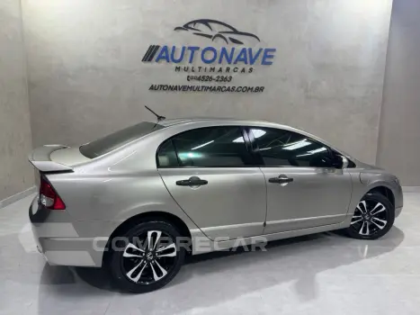 Civic 1.8 16V 4P FLEX LXS AUTOMÁTICO