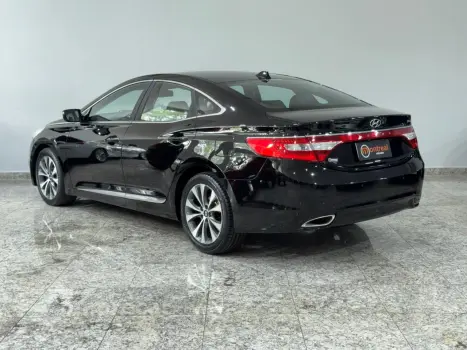 AZERA 3.0 MPFI GLS V6 24V