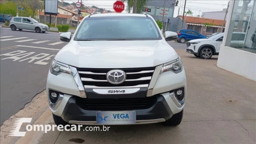HILUX SW4 2.8 SRX Diamond 4X4 7 Lugares 16V Turbo Intercoole