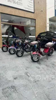 SCOOTER ELETRICA CHOPPER X13 PRETA 1000W