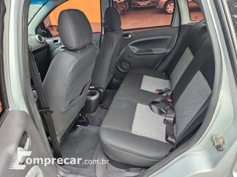 FIESTA 1.6 Rocam SE Sedan 8V