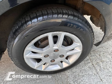 FIESTA 1.6 MPI Sedan 8V