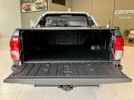 Hilux Caminhonete 2.7 16V 4P SRV FLEX 4X4  CABINE DUPLA AUTO