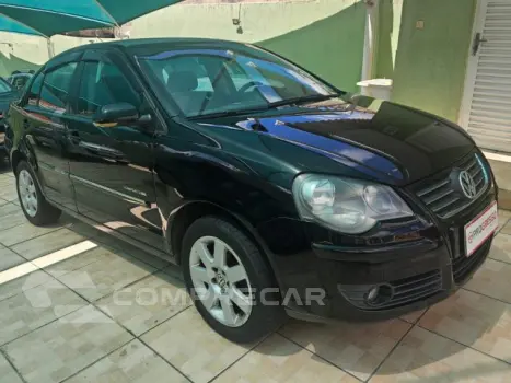 POLO SEDAN - 1.6 MI COMFORTLINE 8V 4P MANUAL