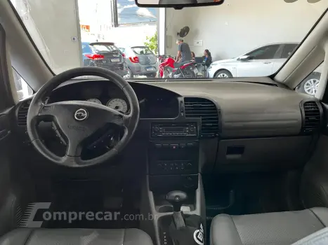 Zafira Elite 2.0 MPFI 16v 136cv 5p