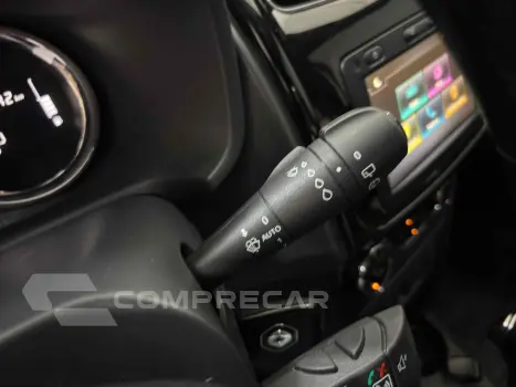 SANDERO 1.6 16V SCE FLEX STEPWAY ICONIC X-TRONIC