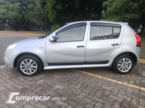 SANDERO - 1.6 EXPRESSION 8V 4P MANUAL