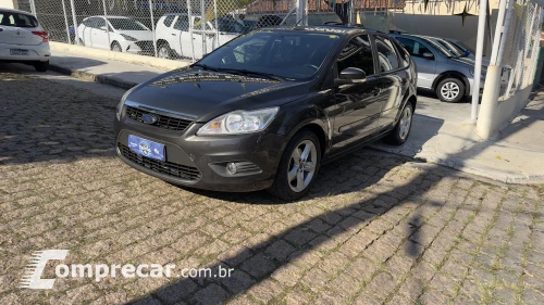 FORD FOCUS 1.6 S Hatch 16V 4 portas