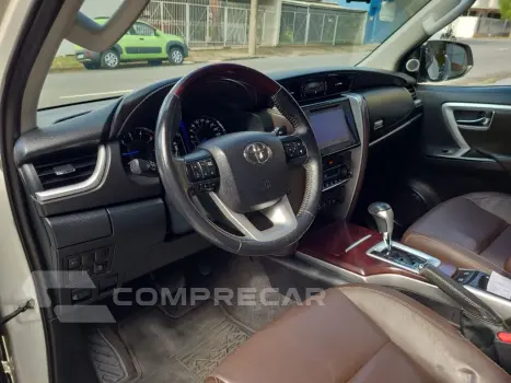 Hilux SW4 SRX 4x4 2.8 TDI 16V Dies. Aut.