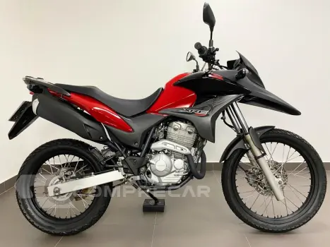 HONDA XRE 300 - PRETO E VERMELHO