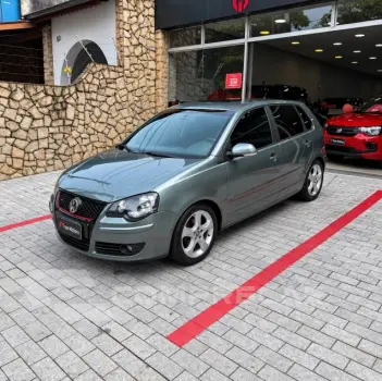 Volkswagen POLO 1.6 MI Sportline 8V 4 portas